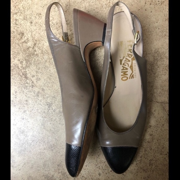Vintage Salvatore Ferragamo cap toe sling backs - Picture 5 of 5